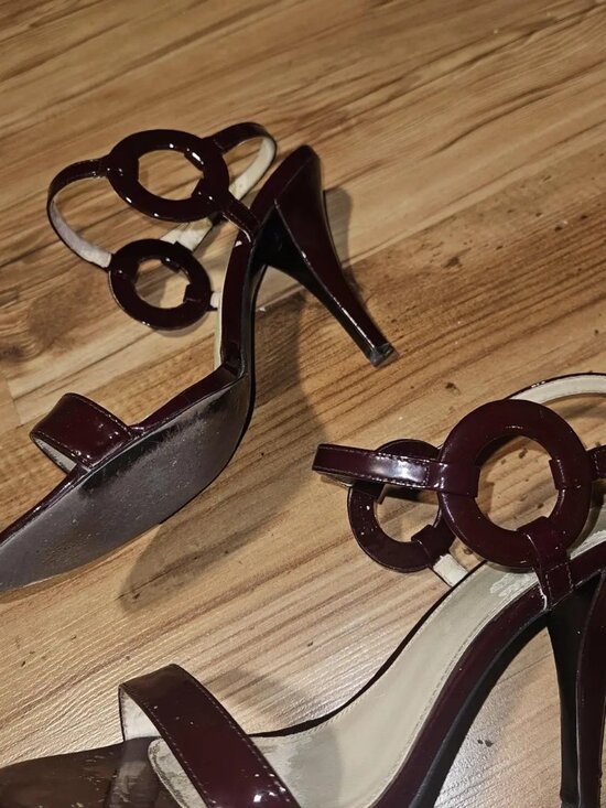 Wine red patent leather fine high heels - Picture 3 of 3